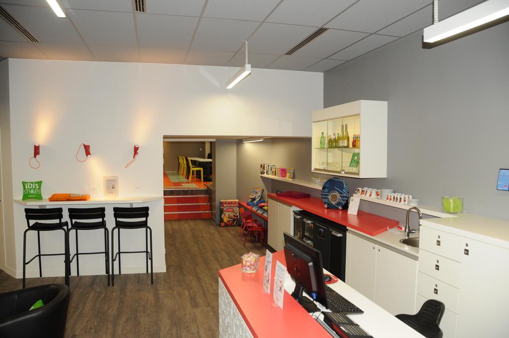 Ibis Styles Chambery Centre Gare Otel Dış mekan fotoğraf