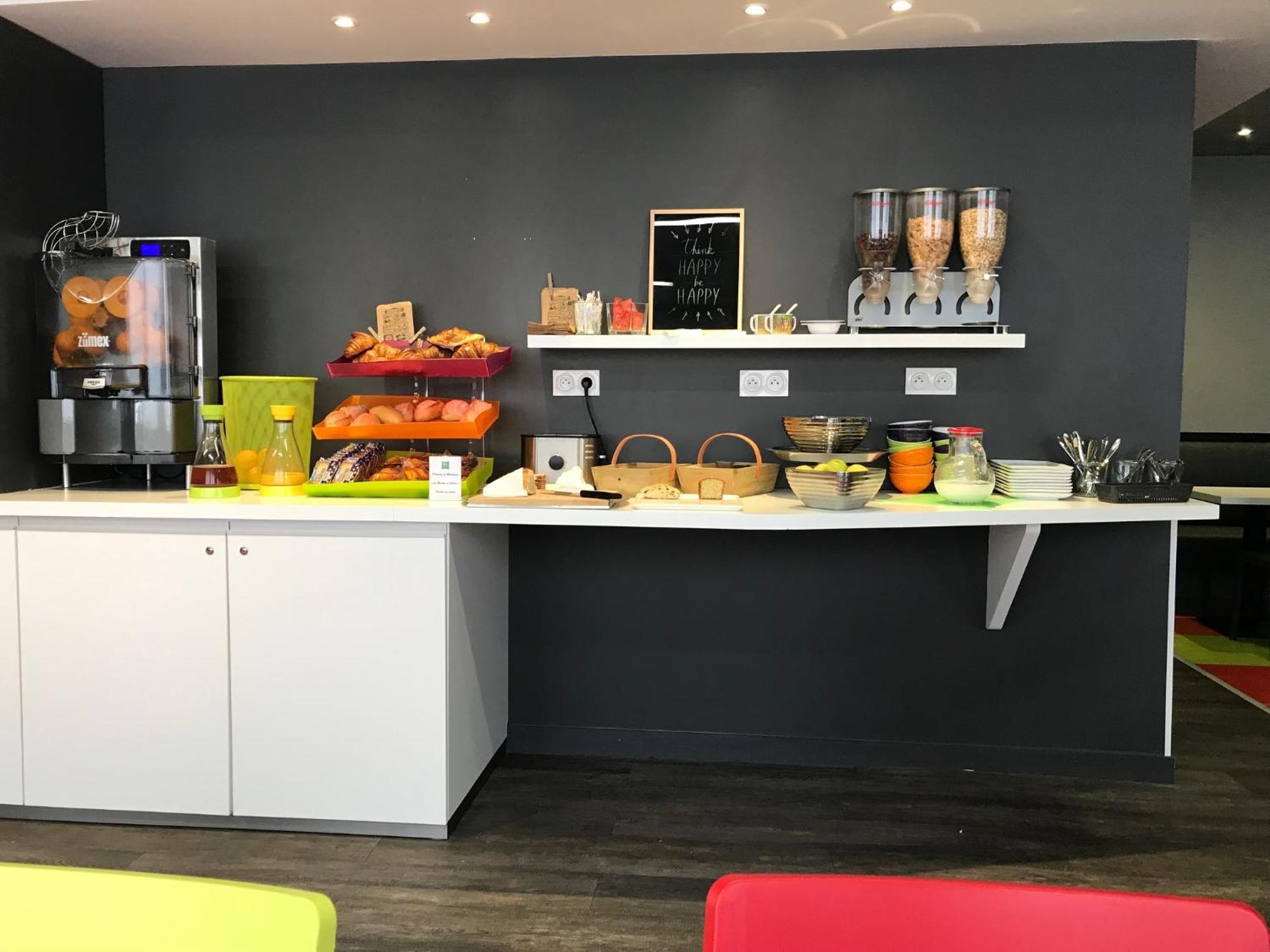 Ibis Styles Chambery Centre Gare Otel Dış mekan fotoğraf